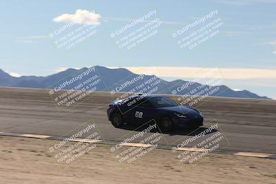 media/Jan-04-2026-SCCA SD (Sun) [[defc442887]]/4-Novice Group/Session 2 Bowl Speed Pans/